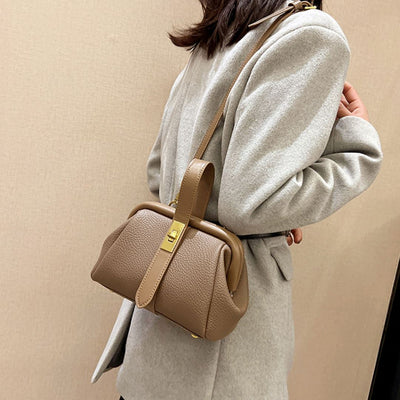 Reva - Luxury shoulder bags in retro design