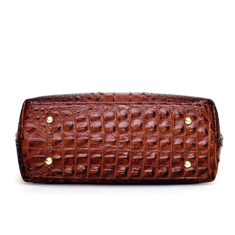 Talisa - Stylish crocodile leather bag with handmade details